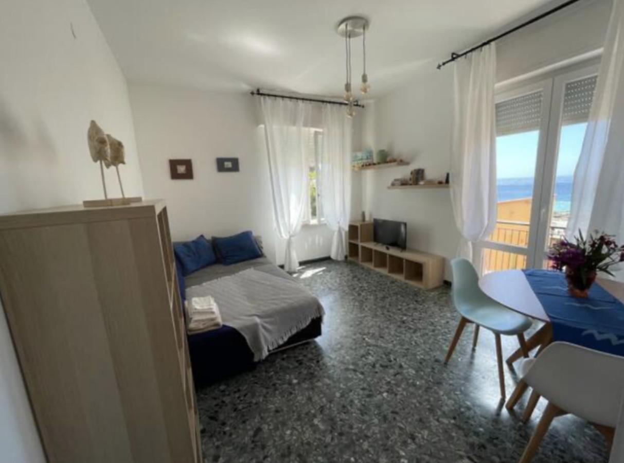 2-Bedroom Sunny Sea View With Balcony, La Casa Di Christine Monterosso al Mare Luaran gambar