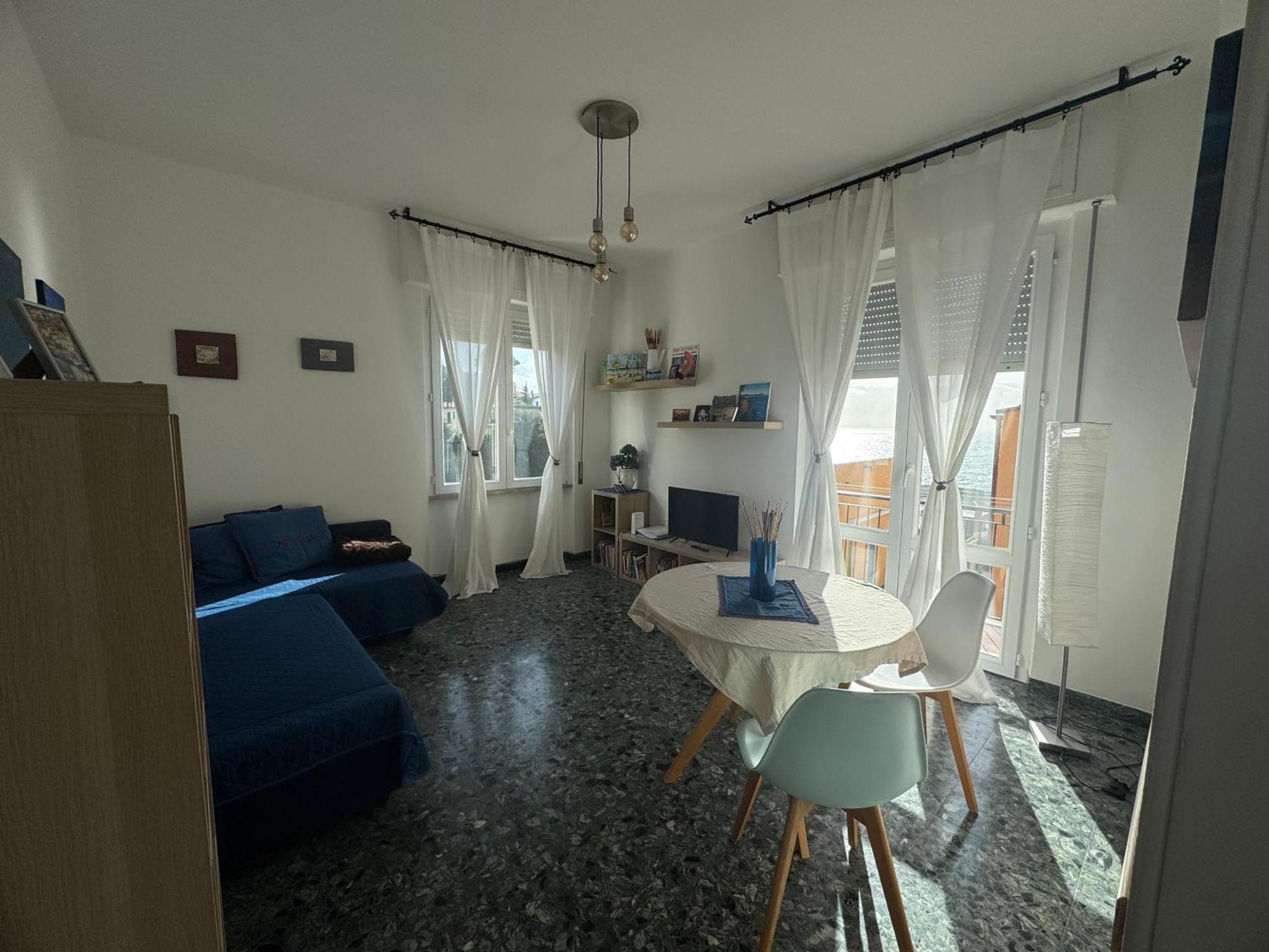 2-Bedroom Sunny Sea View With Balcony, La Casa Di Christine Monterosso al Mare Luaran gambar