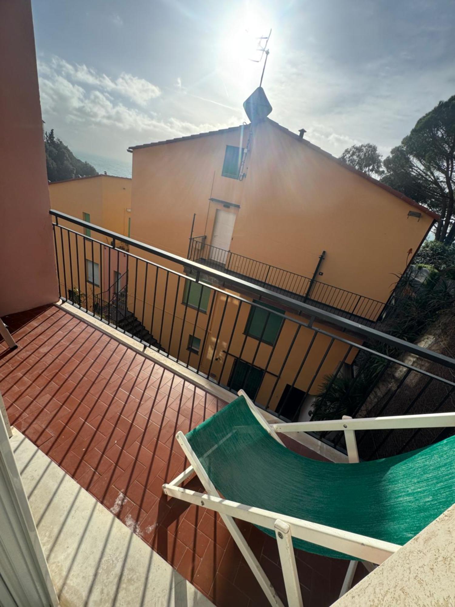 2-Bedroom Sunny Sea View With Balcony, La Casa Di Christine Monterosso al Mare Luaran gambar